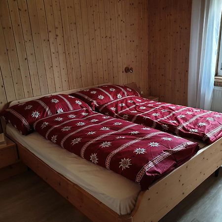 Ferienwohnung Antonia Surcuolm 外观 照片